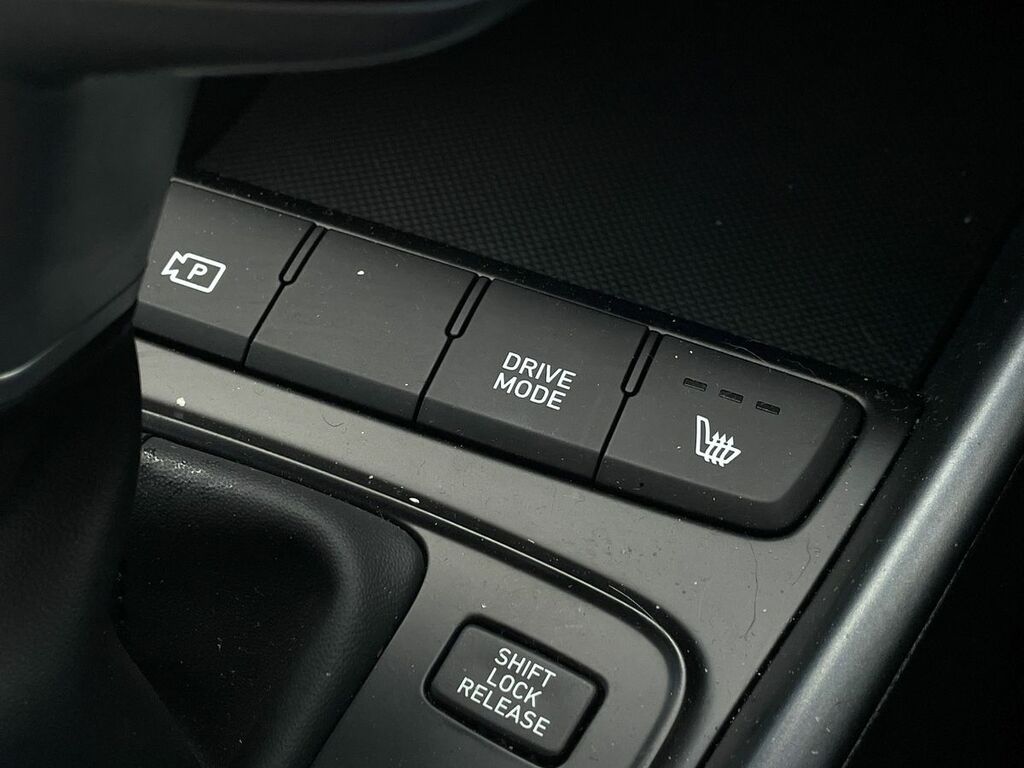 Hyundai Bayon Tech Line Grey #24