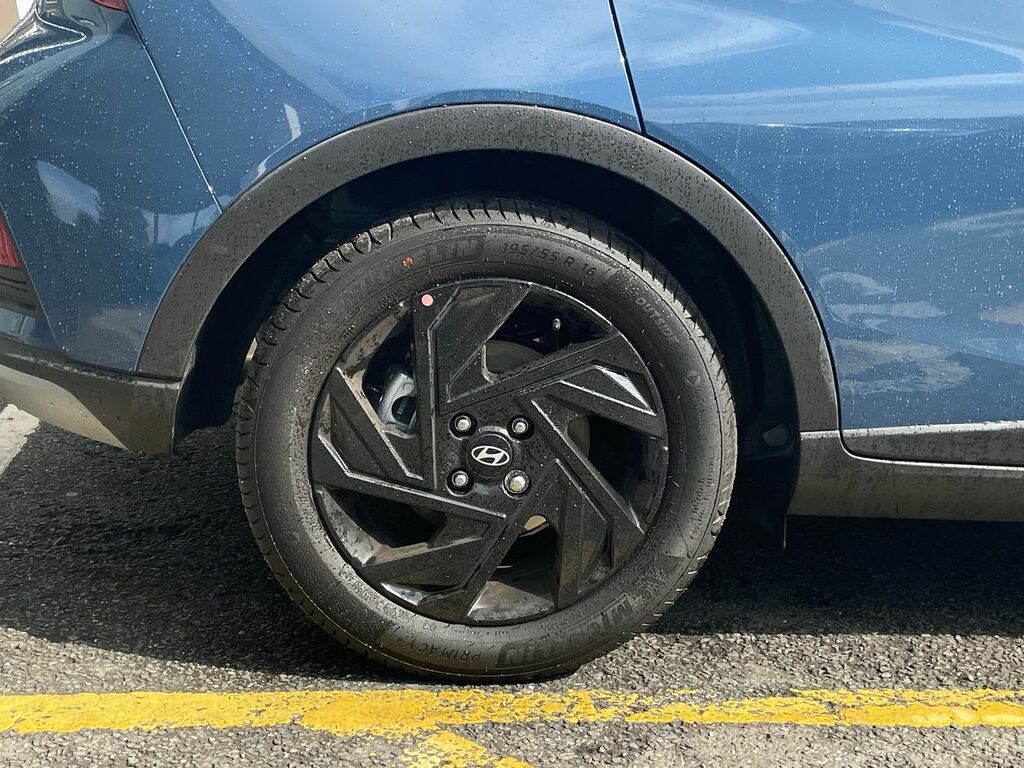 Hyundai Bayon Tech Line Grey #9