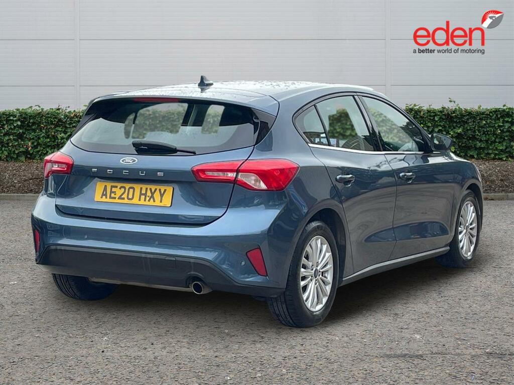 Ford Focus Focus Titanium Tdci Red #7