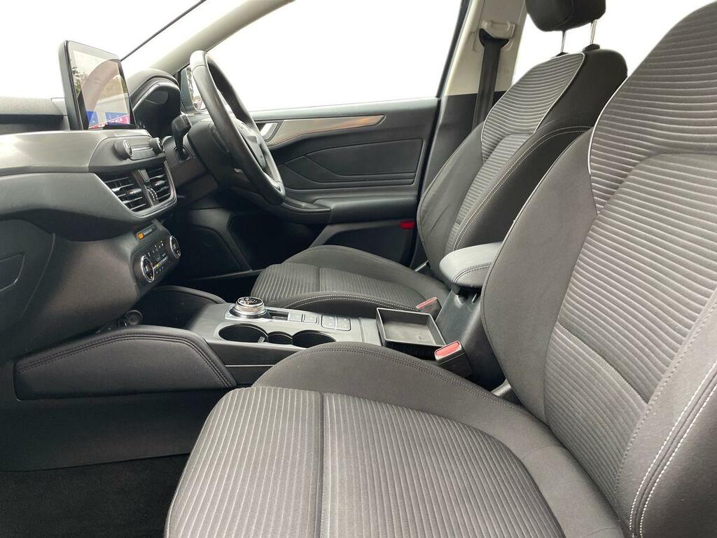 Ford Focus Focus Titanium Tdci Red #10