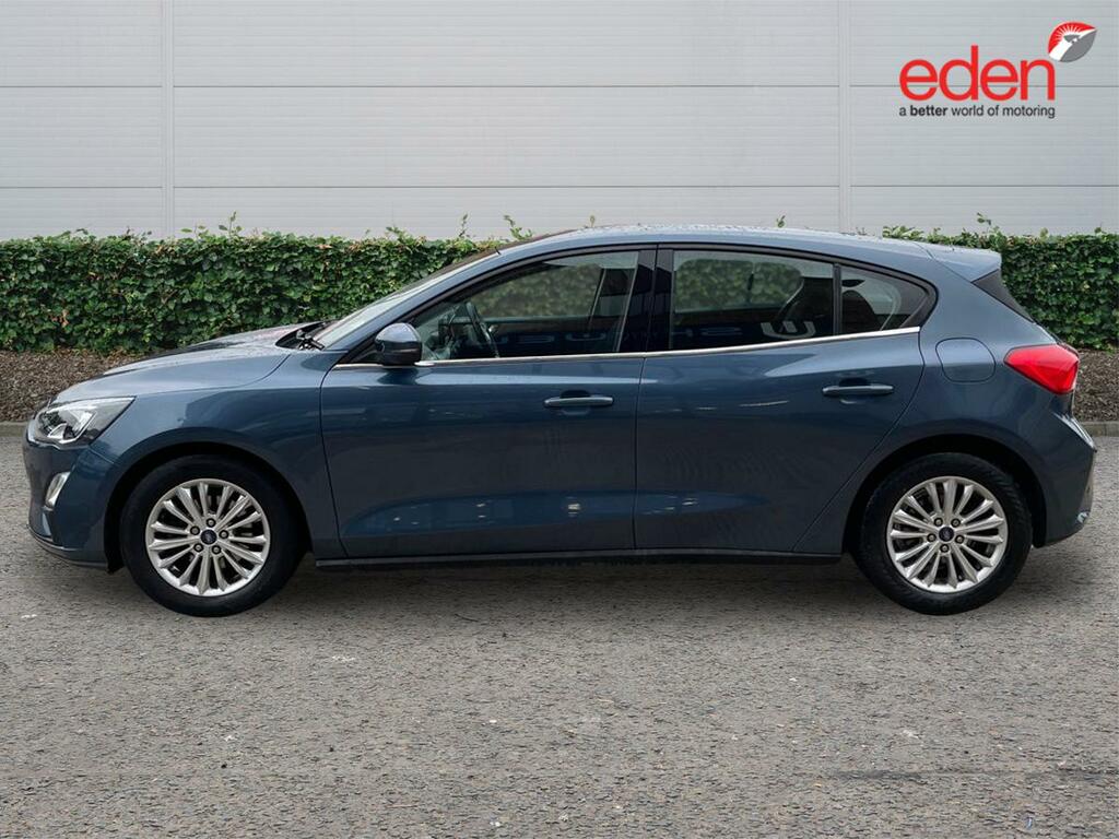 Ford Focus Focus Titanium Tdci Red #4