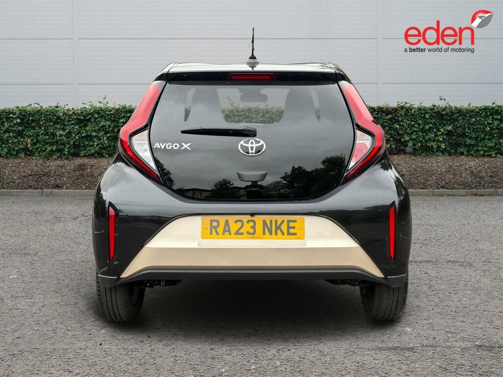 Toyota Aygo X 1.0 Vvt-i Edge Beige #6