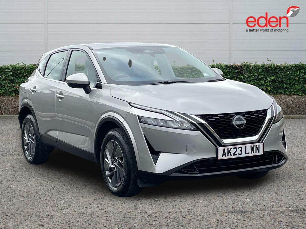 Nissan Qashqai 1.3 Dig-t Mh Acenta Premium Silver