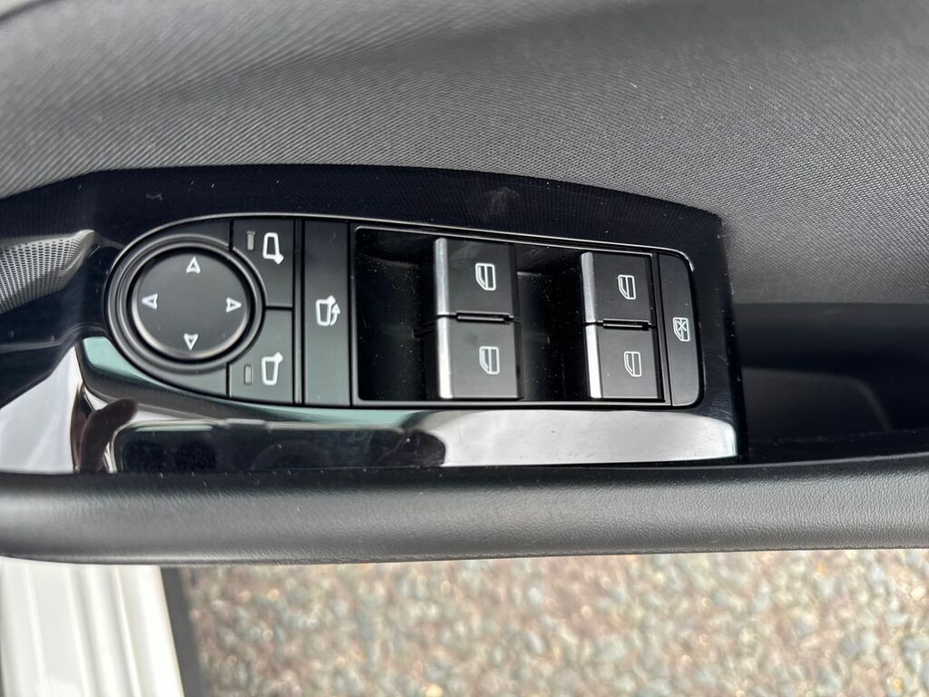 Mazda 3 2.5 E-skyactiv G Mhev 140 Exclusive-line Grey #20