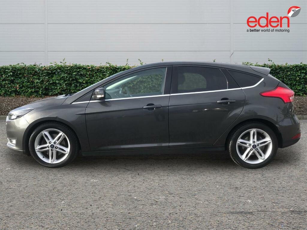 Ford Focus 1.5 Ecoboost Titanium Grey #4