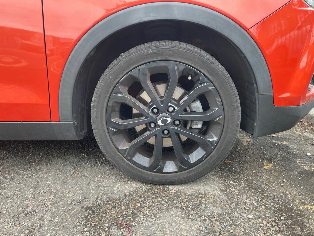 SsangYong Tivoli Hatchback Black #9