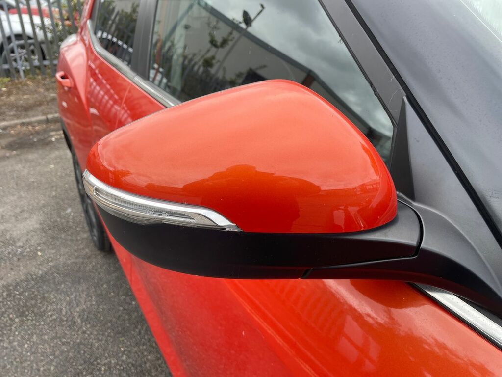 SsangYong Tivoli Hatchback Black #22