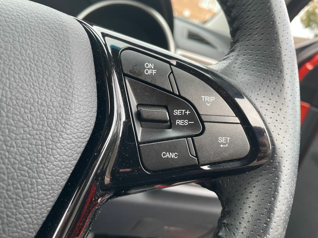 SsangYong Tivoli Hatchback Black #17