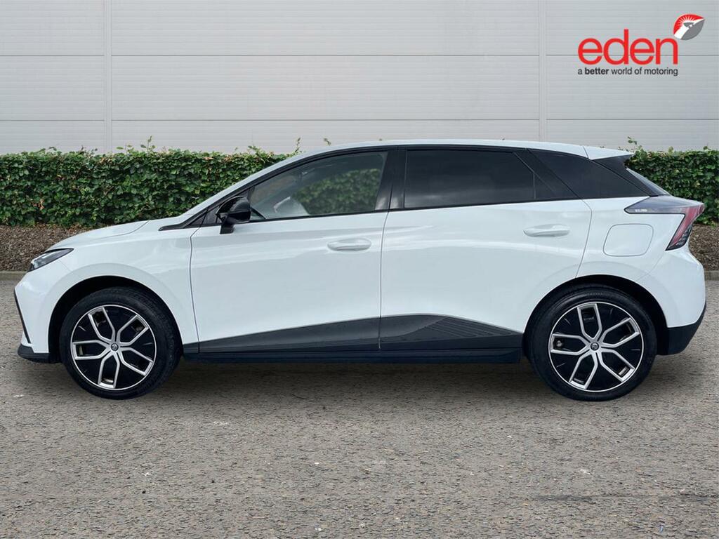 MG MG4 180Kw Trophy Ev Extended Range 77Kwh White #4