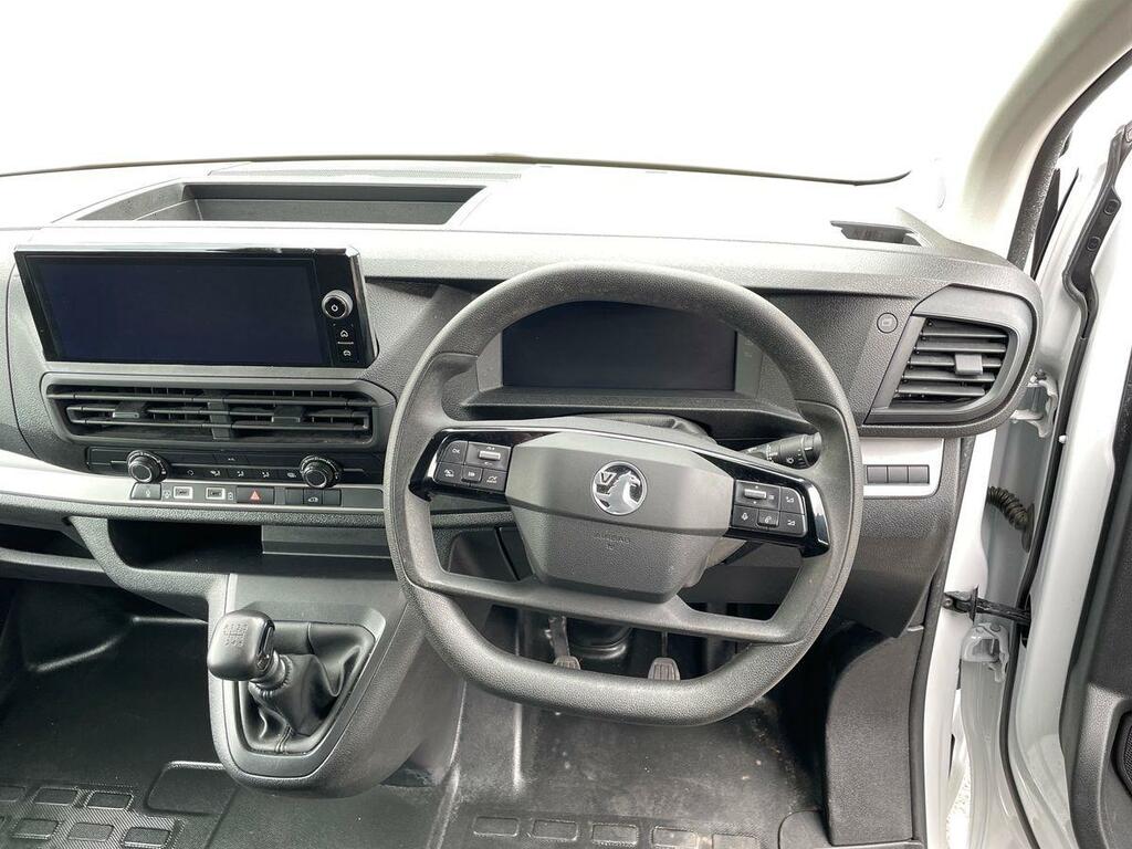 Vauxhall Vivaro Mpv Green #12