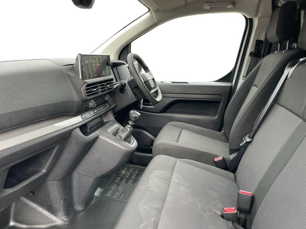Vauxhall Vivaro Mpv Green #10