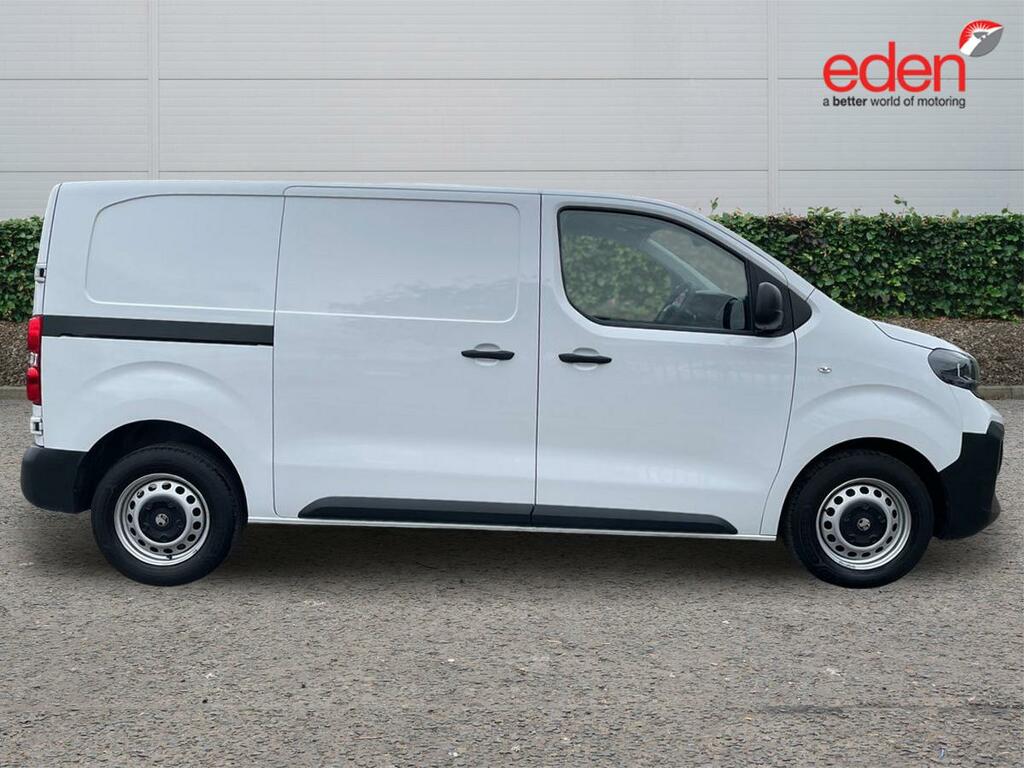 Vauxhall Vivaro Mpv Green #8