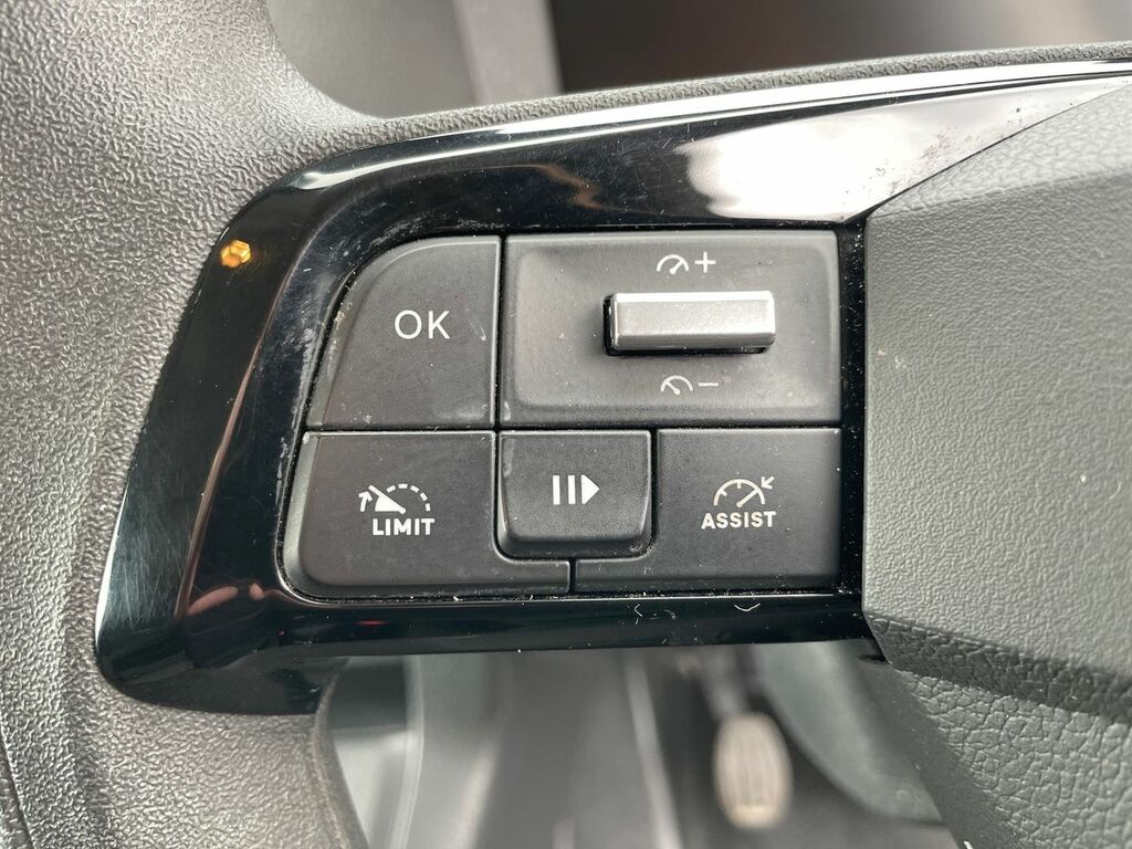 Vauxhall Vivaro Mpv Green #15