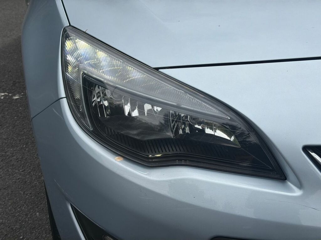 Vauxhall Astra 1.6 Elite 113 Bhp White #21