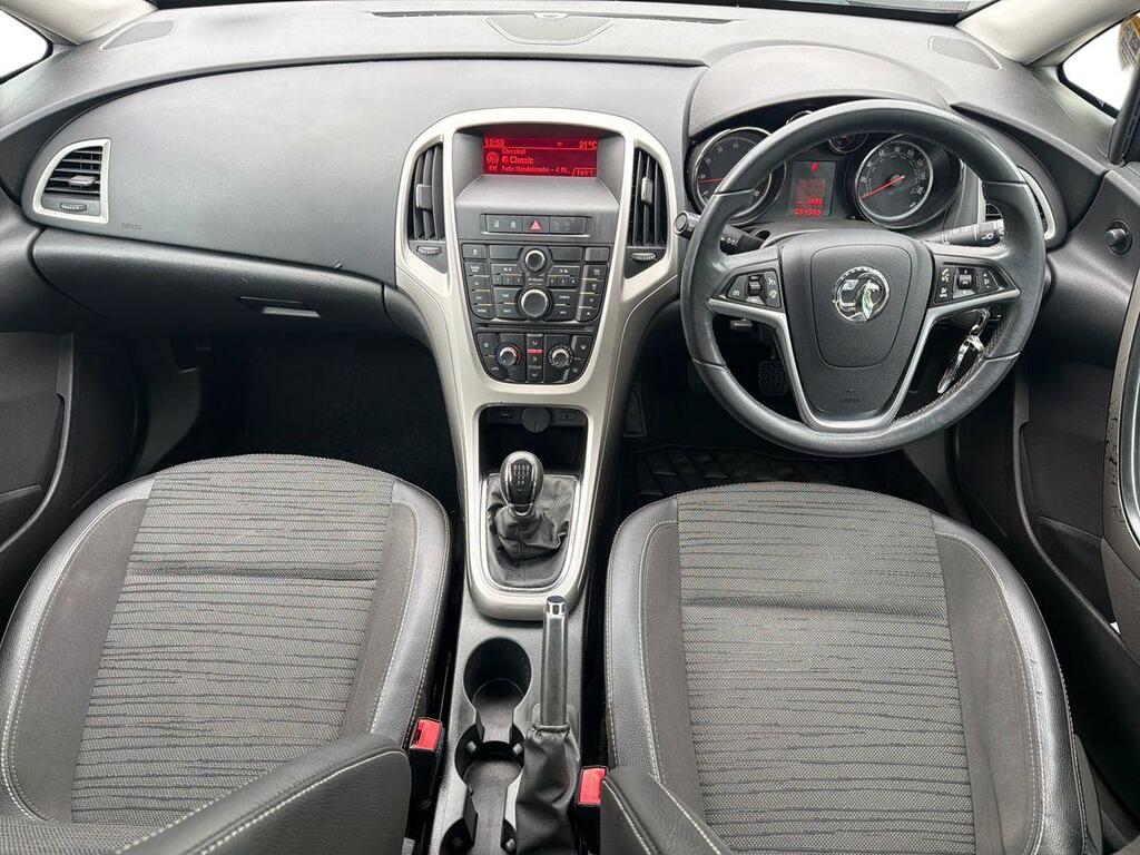 Vauxhall Astra 1.6 Elite 113 Bhp White #13