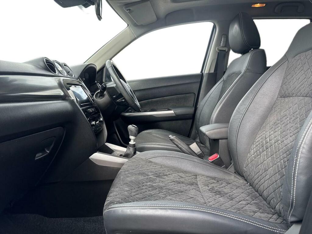 Suzuki Vitara Sz-t Black #10