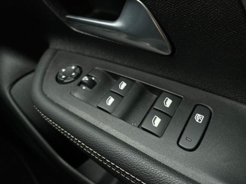 Vauxhall Mokka Ultimate Grey #20