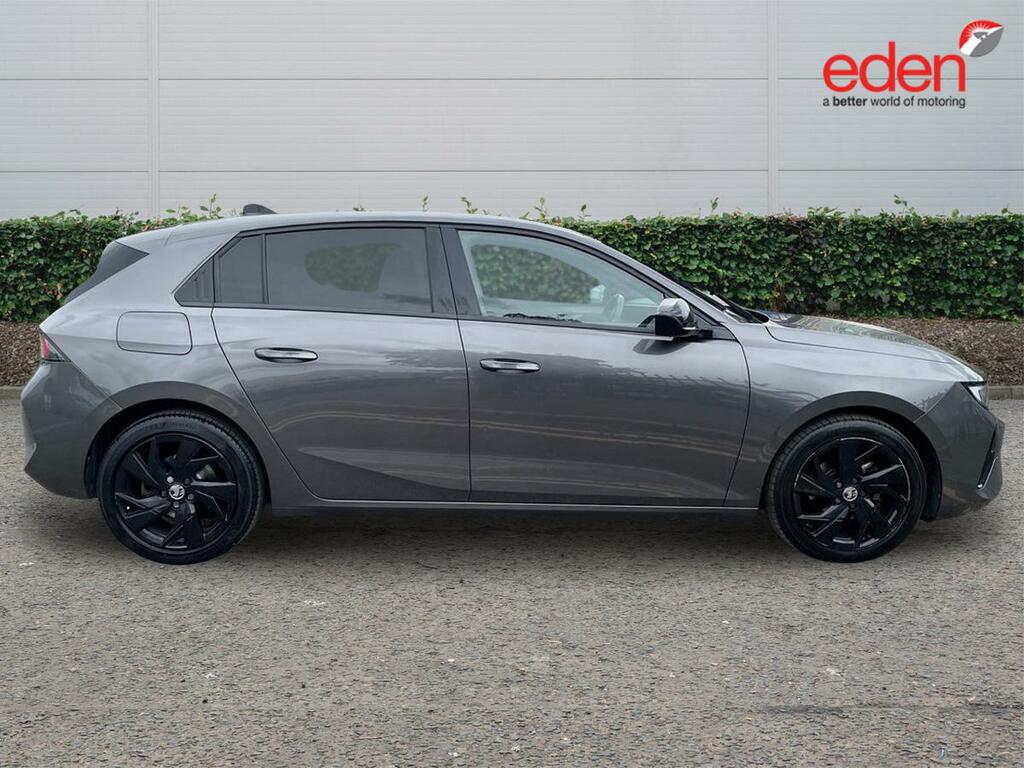 Vauxhall Astra 1.2L Gs Black #8