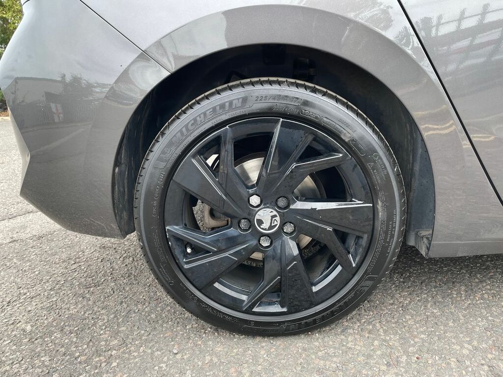 Vauxhall Astra 1.2L Gs Black #9