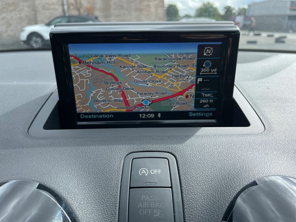 Audi A1 1.0 Tfsi Sport Nav White #32