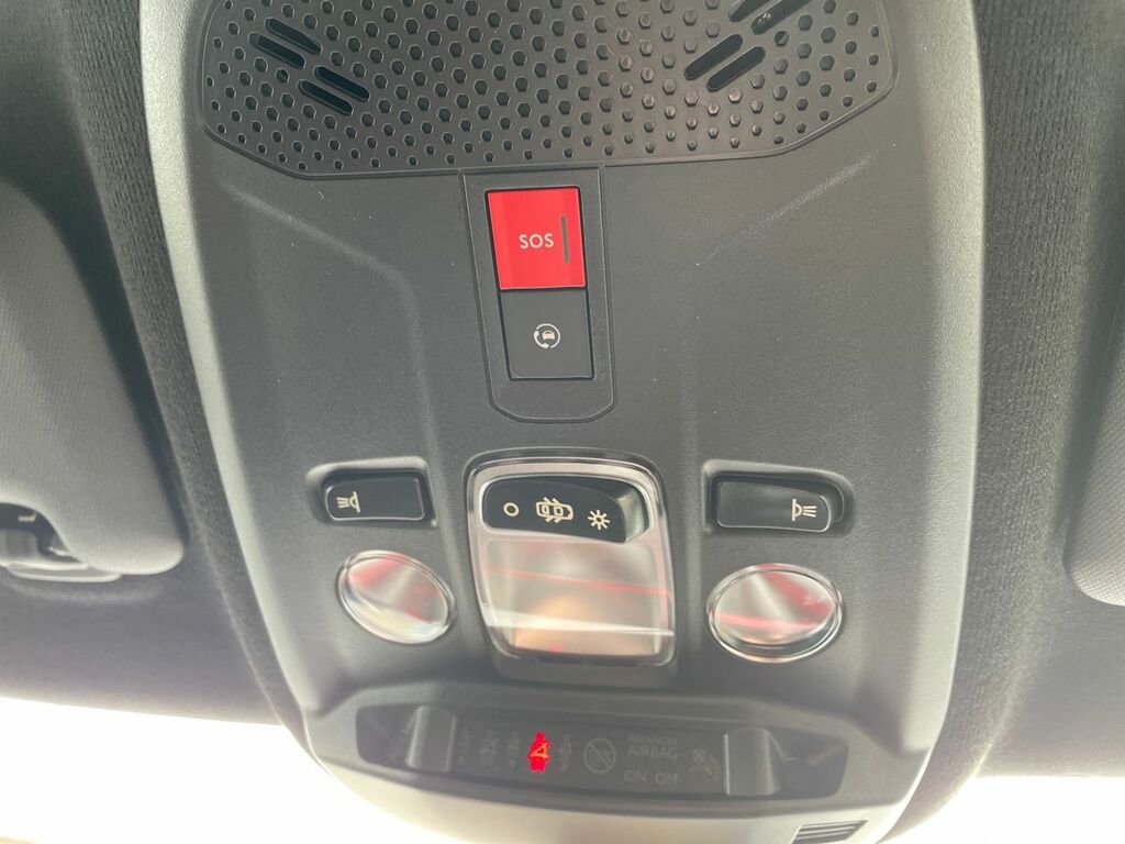 Vauxhall Mokka-e 100Kw Ultimate 50Kwh Red #32