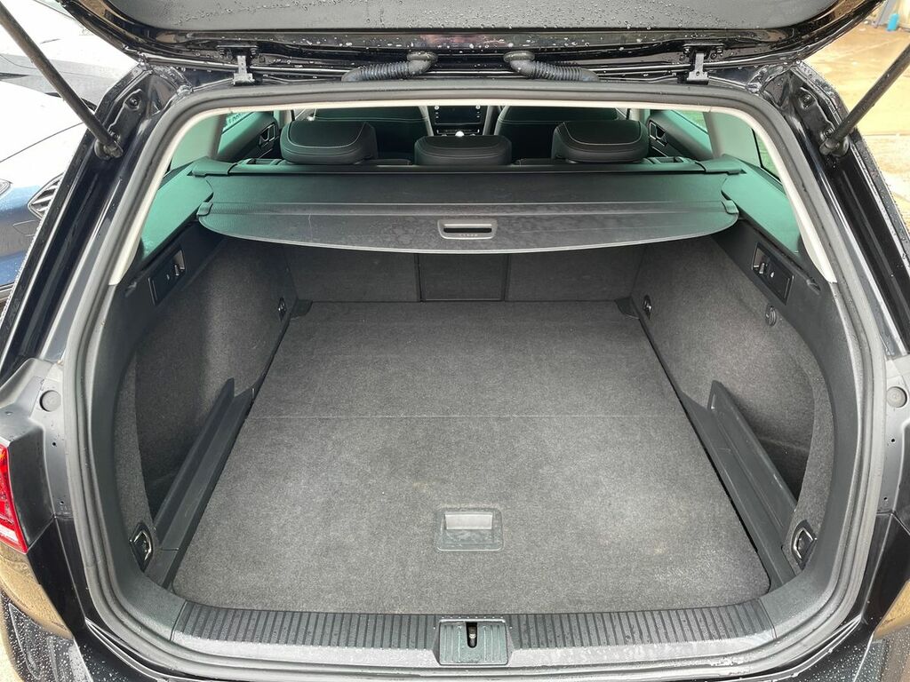 Volkswagen Passat 1.5 Tsi Evo R-line Grey #12