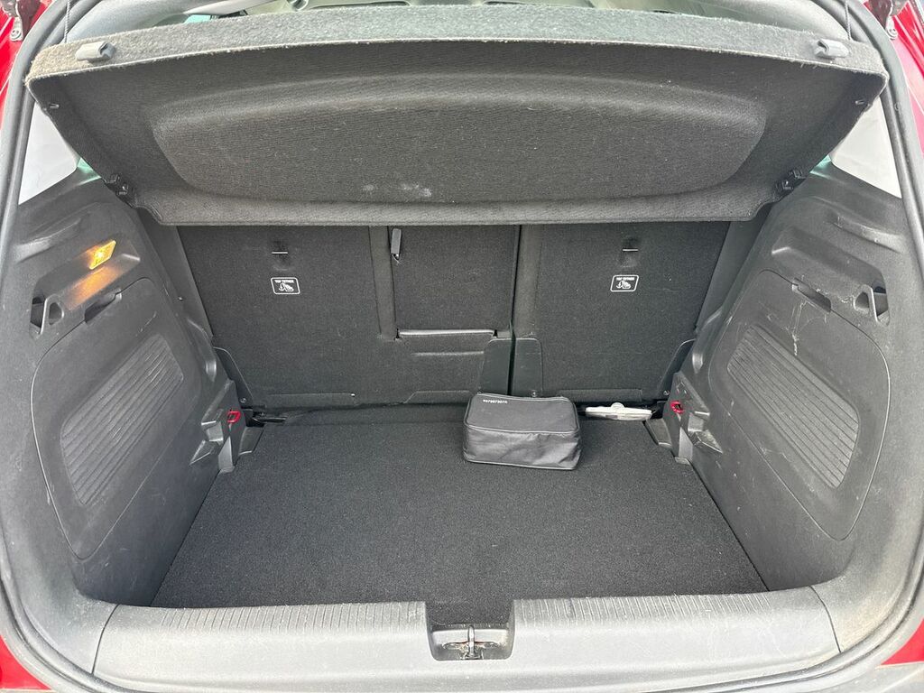 Vauxhall Crossland Design White #12