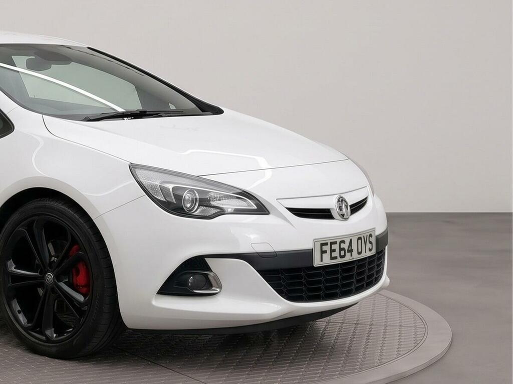 Vauxhall Astra GTC 16V Limited Edition Coupe White #10