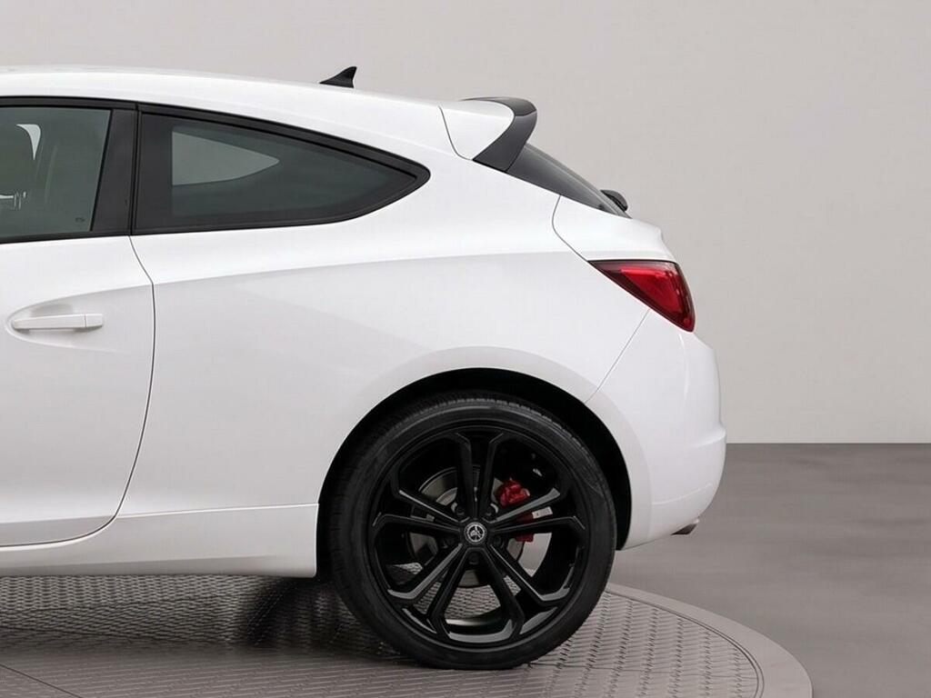 Vauxhall Astra GTC 16V Limited Edition Coupe White #23
