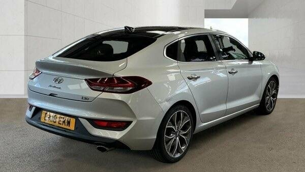 Hyundai I30 1.4 T-gdi Premium Se Fastback Dct Euro 6 Ss Silver #4
