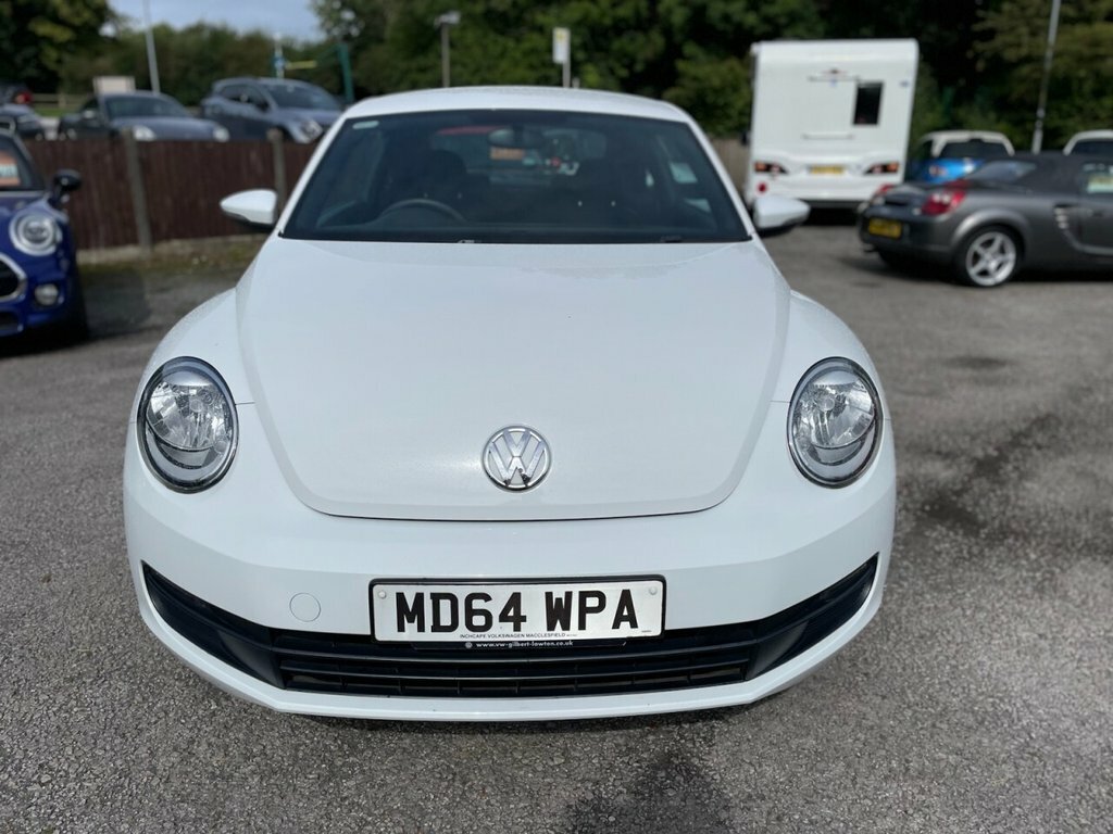 Volkswagen Beetle Hatchback White #3