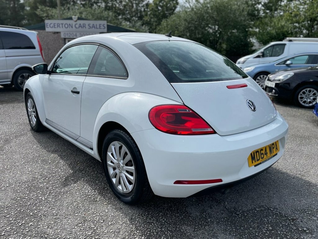 Volkswagen Beetle Hatchback White #6