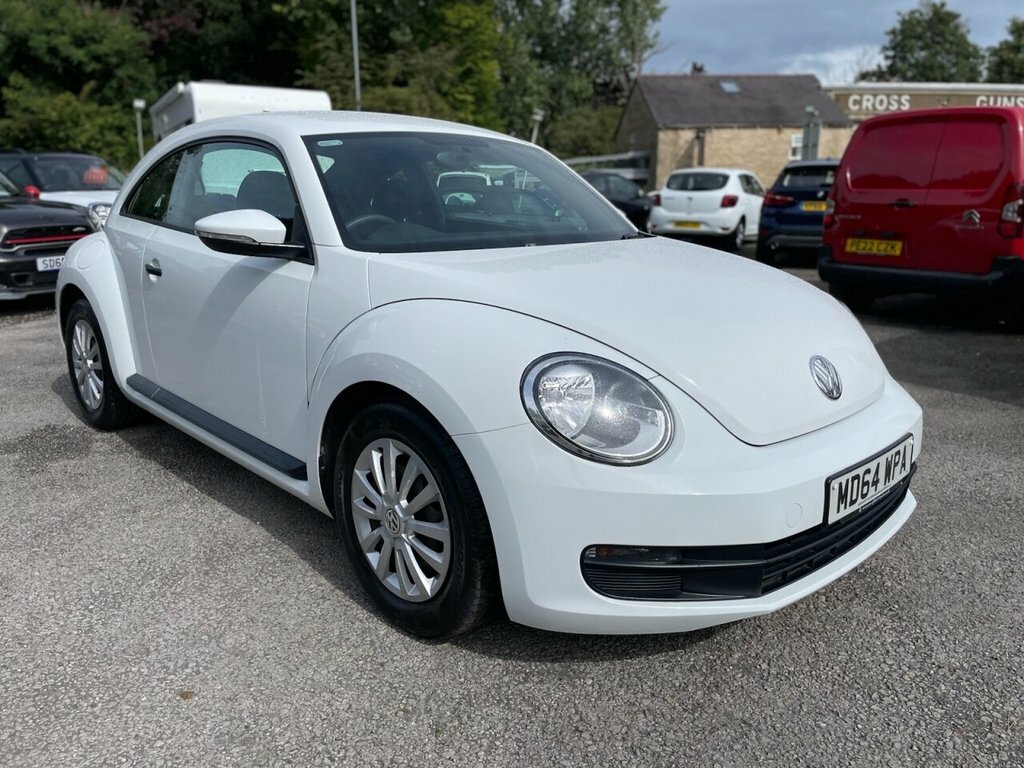Volkswagen Beetle Hatchback White #2
