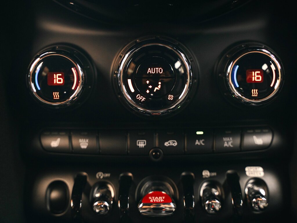 Mini Hatch 1.5 Cooper Sport Hatchback 136 Red #28