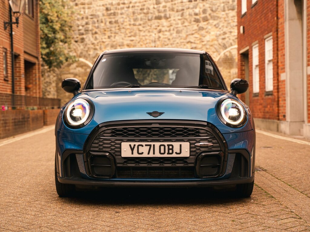 Mini Hatch 1.5 Cooper Sport Hatchback 136 Red #3