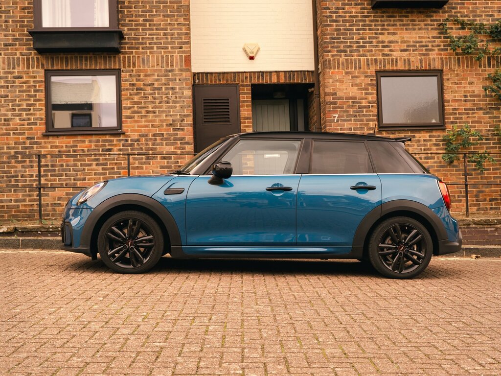 Mini Hatch 1.5 Cooper Sport Hatchback 136 Red #9
