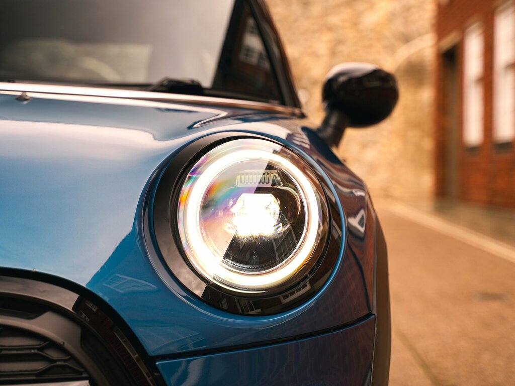 Mini Hatch 1.5 Cooper Sport Hatchback 136 Red #42