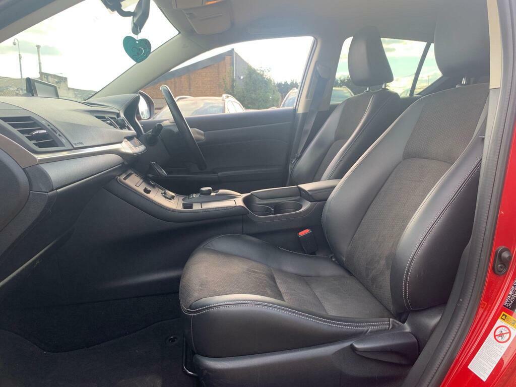 Lexus CT 200H Advance Red #53