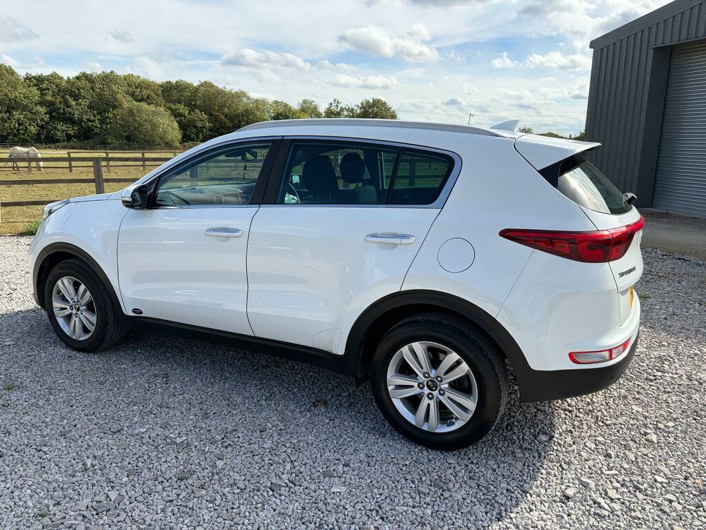 Kia Sportage 2 White #6