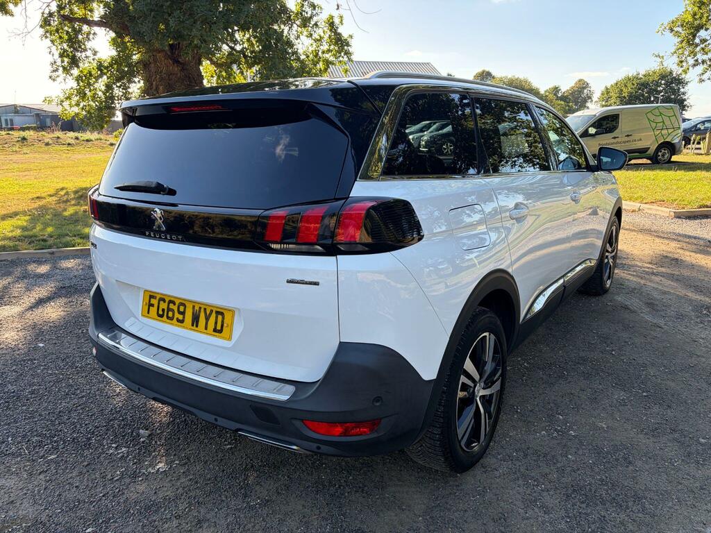 Peugeot 5008 Active Green #9