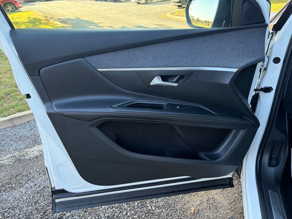 Peugeot 5008 Active Green #47