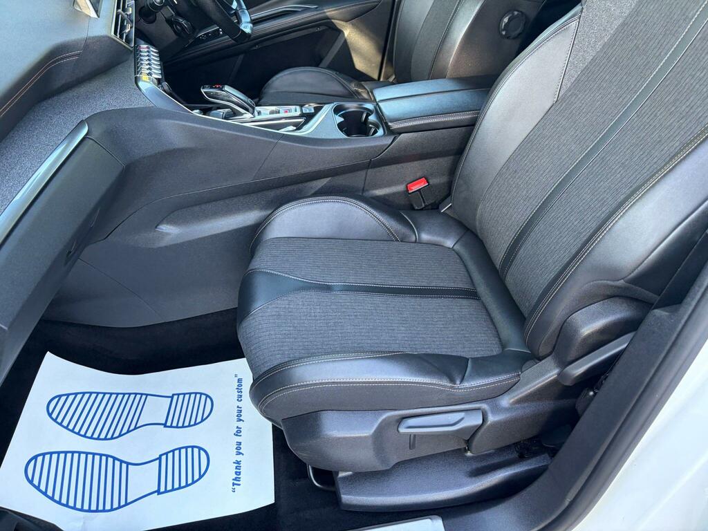 Peugeot 5008 Active Green #49