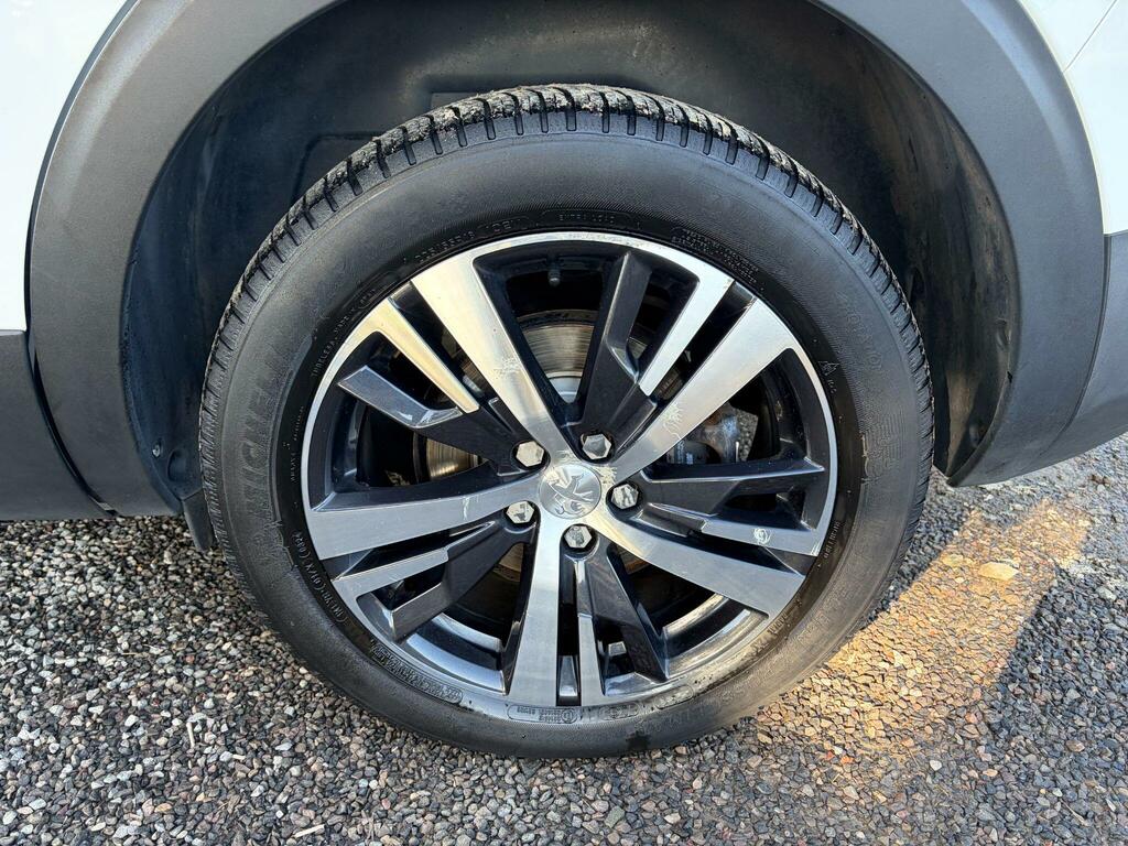 Peugeot 5008 Active Green #78