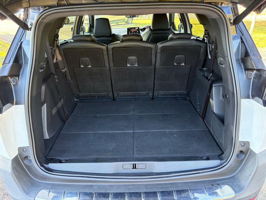 Peugeot 5008 Active Green #72