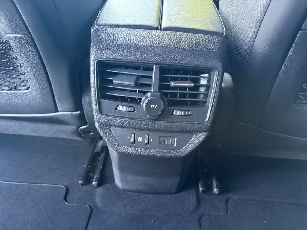 Peugeot 5008 Active Green #61