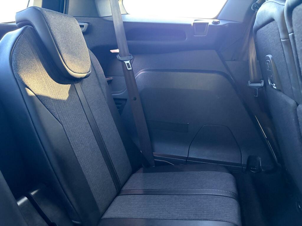Peugeot 5008 Active Green #70