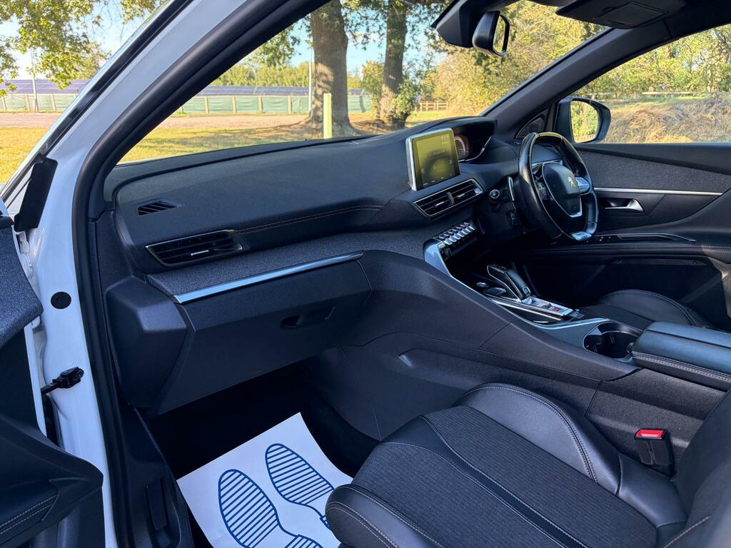 Peugeot 5008 Active Green #48
