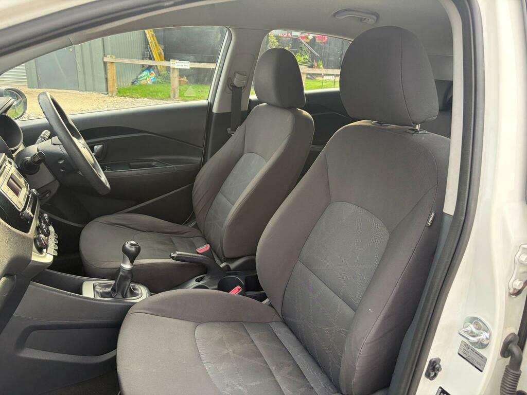 Kia RIO 1.4 Ecodynamics 2 Euro 6 Ss 3... White #41