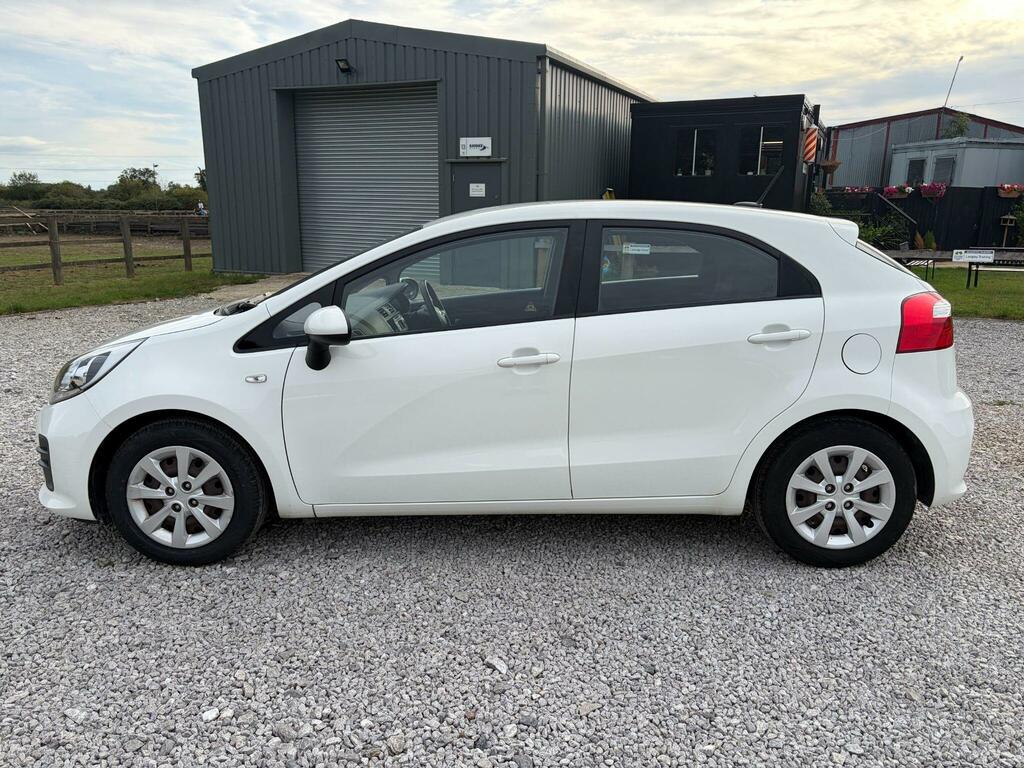 Kia RIO 1 White #5