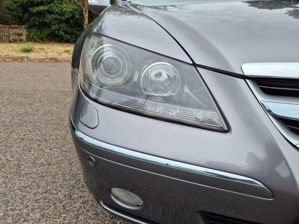 Honda Legend  Silver #12